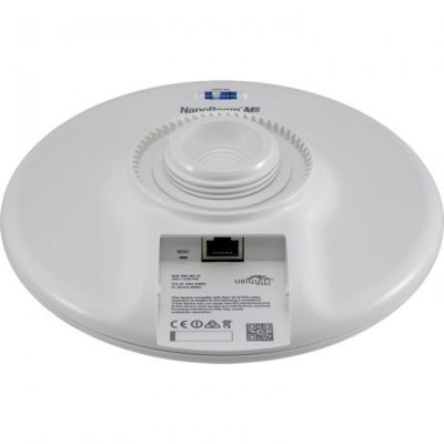 Точка доступа Ubiquiti NBE-M5-19 вид снизу порт Ethernet PoE